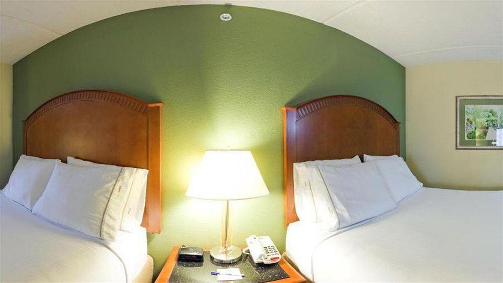 Holiday Inn Express & Suites Charlotte Arpt-Belmont By Ihg Esterno foto