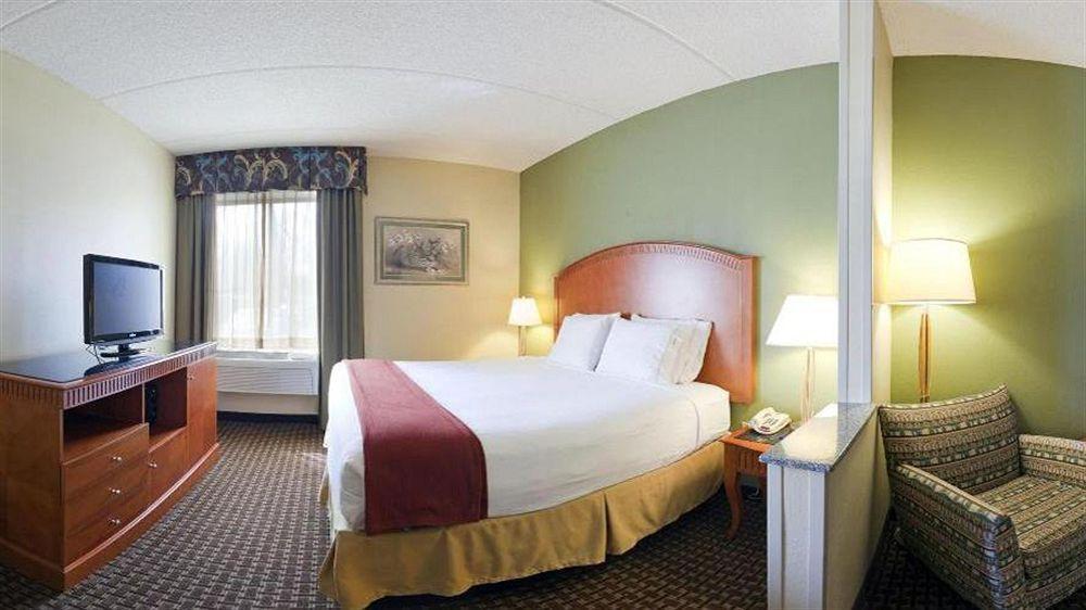 Holiday Inn Express & Suites Charlotte Arpt-Belmont By Ihg Esterno foto
