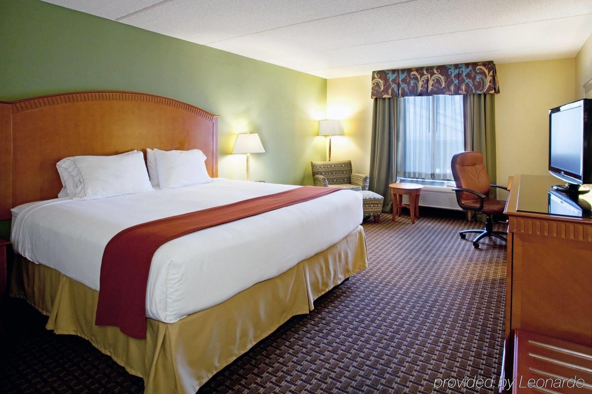 Holiday Inn Express & Suites Charlotte Arpt-Belmont By Ihg Esterno foto